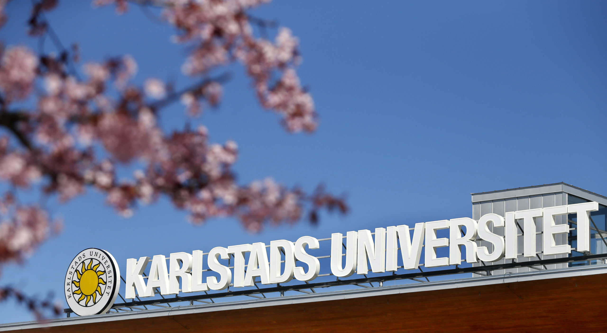 Karlstad University title at the building